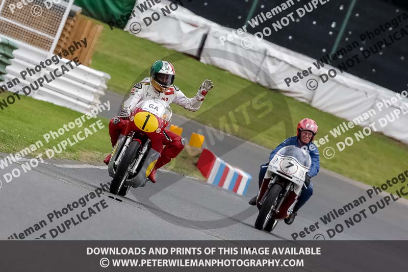 Vintage motorcycle club;eventdigitalimages;mallory park;mallory park trackday photographs;no limits trackdays;peter wileman photography;trackday digital images;trackday photos;vmcc festival 1000 bikes photographs